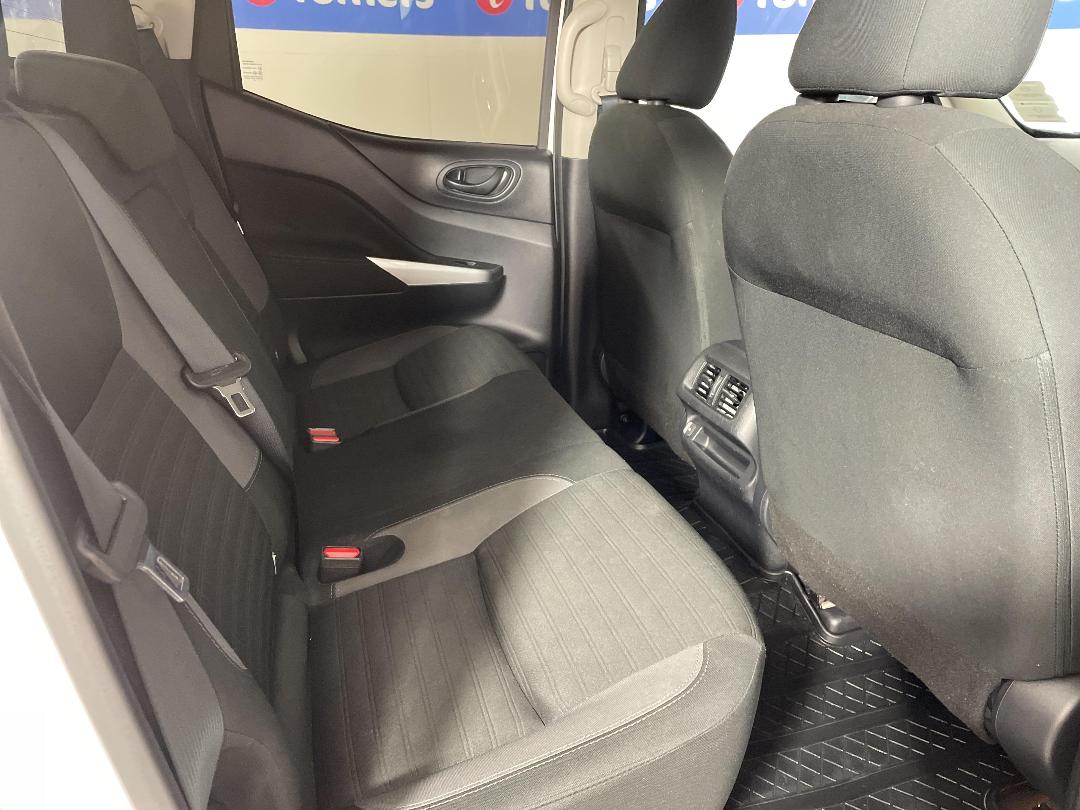 Photo '20' of Nissan Navara