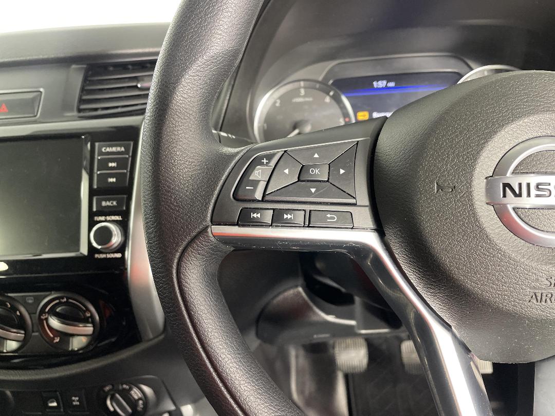 Photo '27' of Nissan Navara