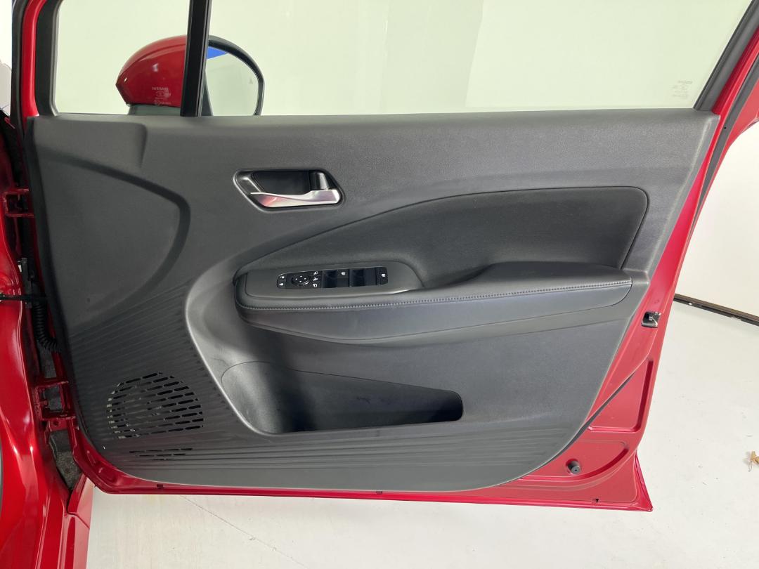 Photo '15' of Nissan Note Photo '15' of Nissan Note