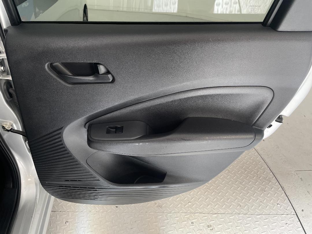 Photo '19' of Nissan Note