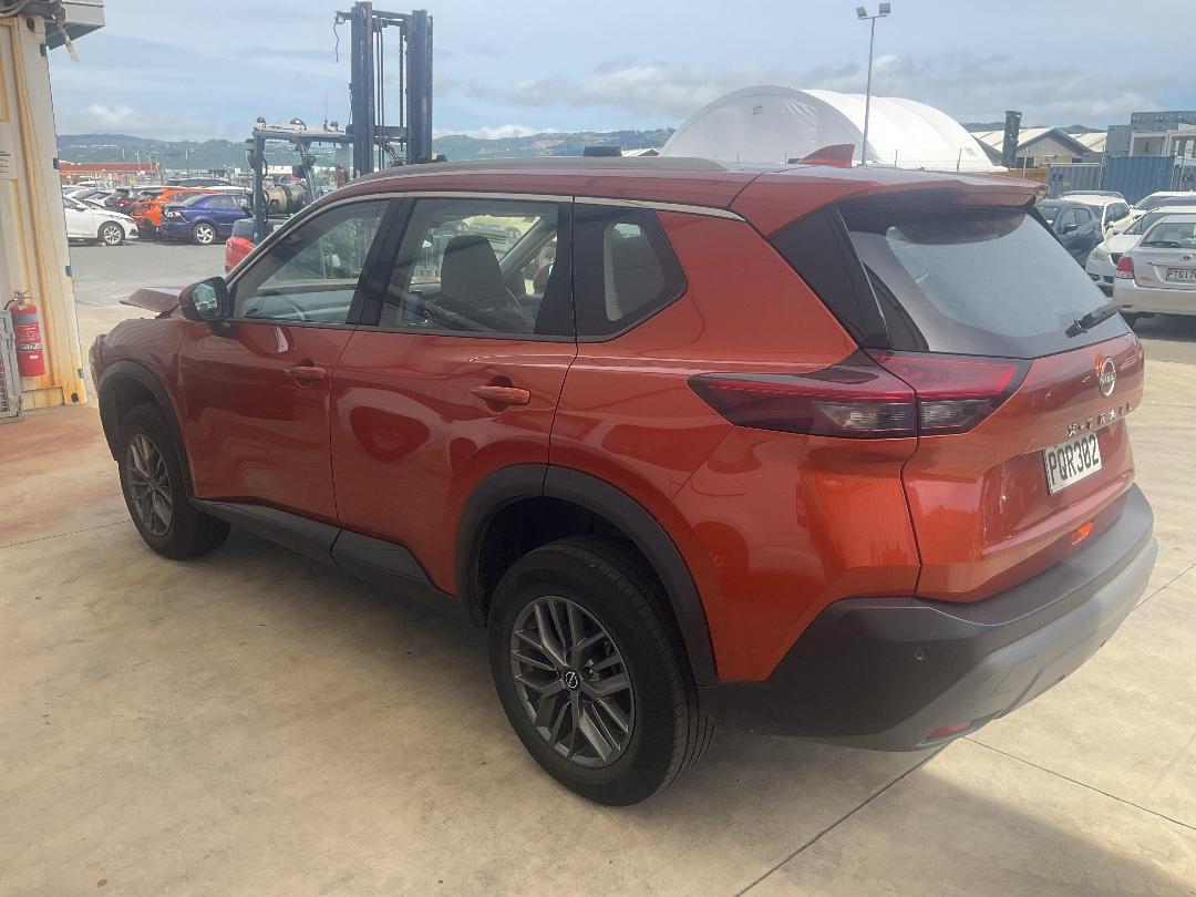 Photo '3' of Nissan X-Trail ST Photo '3' of Nissan X-Trail ST