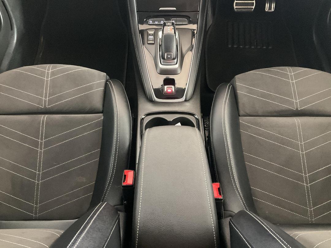 Photo '18' of Opel Grandland Photo '18' of Opel Grandland