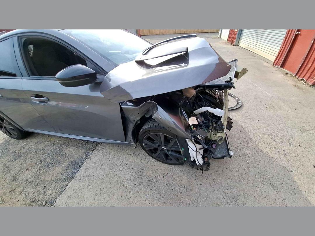 Photo '5' of Peugeot 208 GT