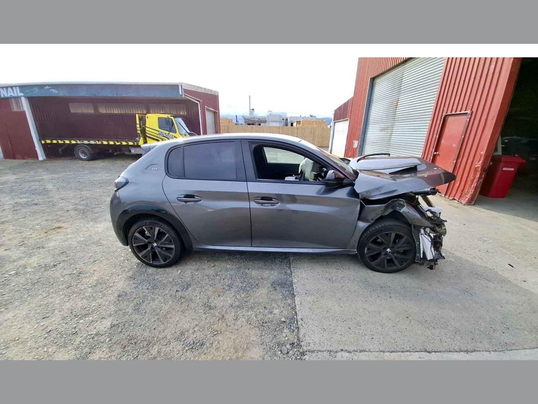 Photo '11' of Peugeot 208 GT