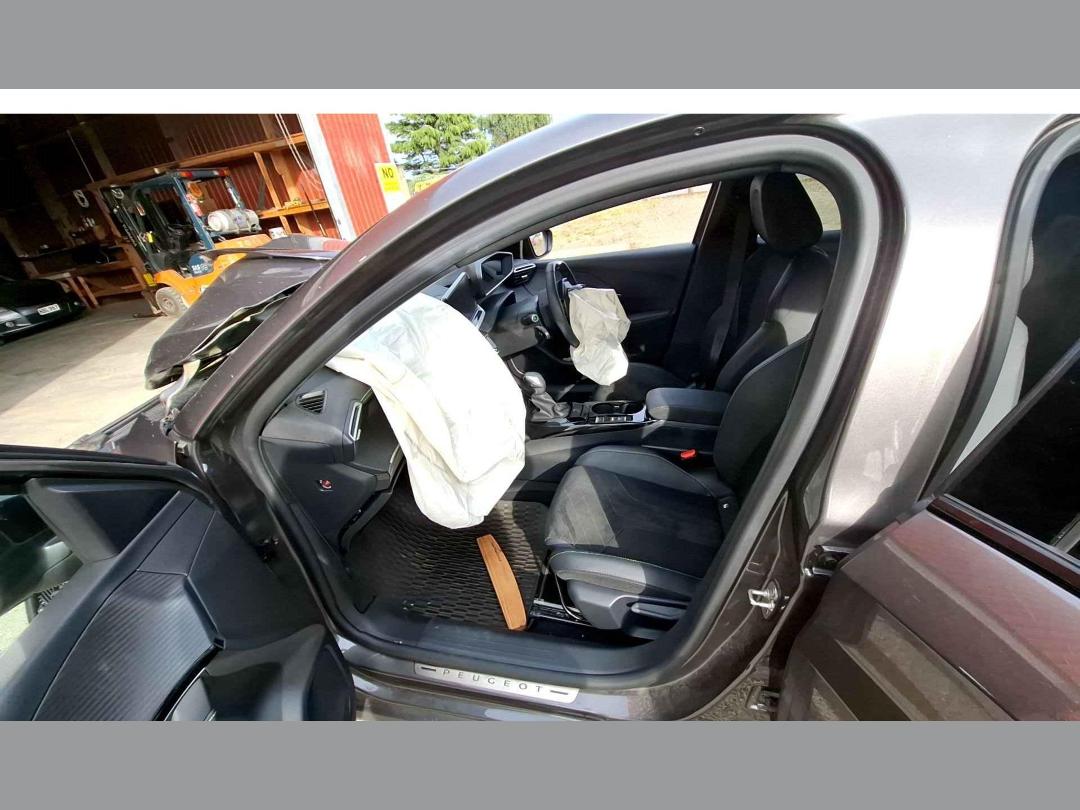 Photo '20' of Peugeot 208 GT