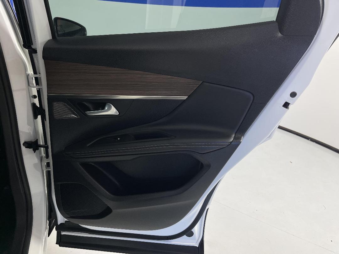 Photo '19' of Peugeot 3008