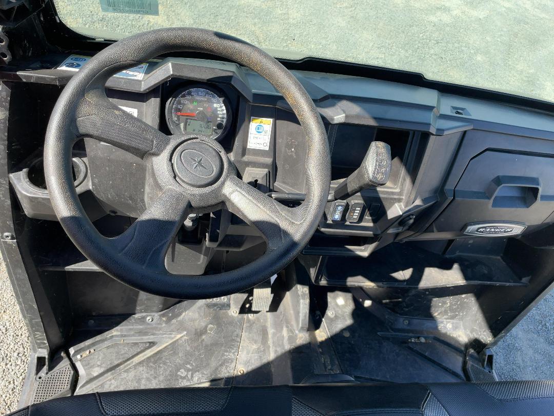 Photo '10' of Polaris Ranger