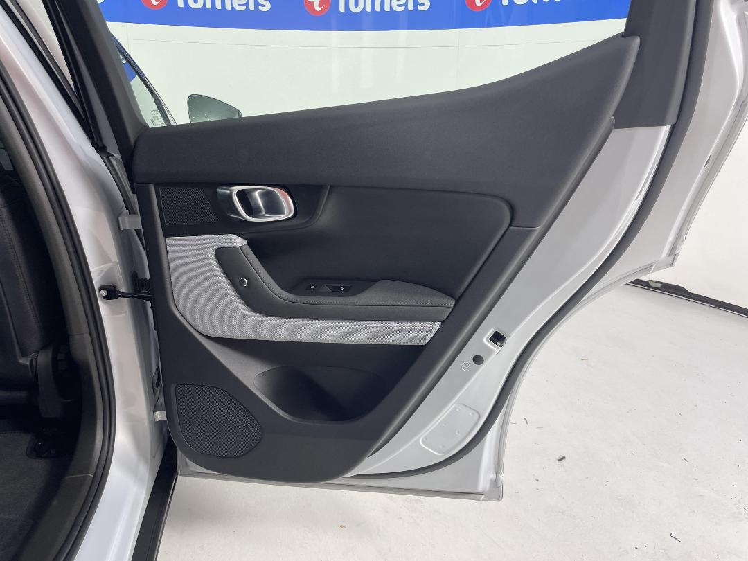 Photo '19' of Polestar Polestar 2