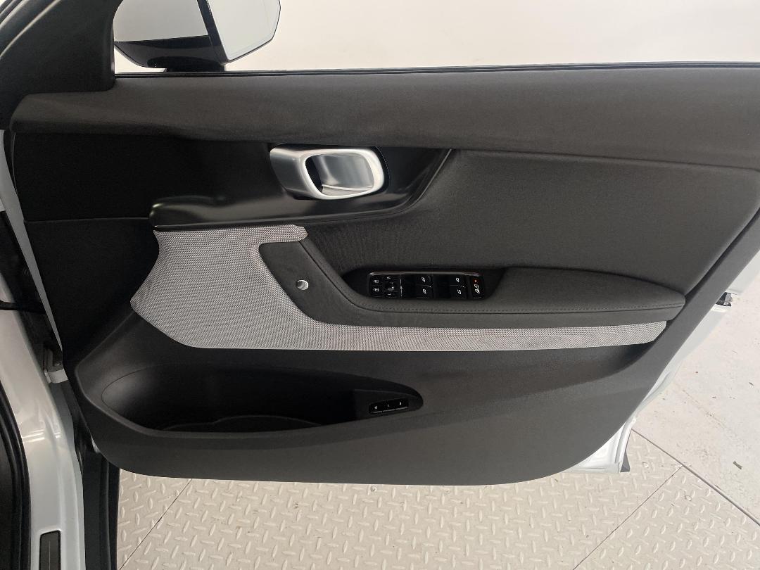 Photo '15' of Polestar Polestar 2