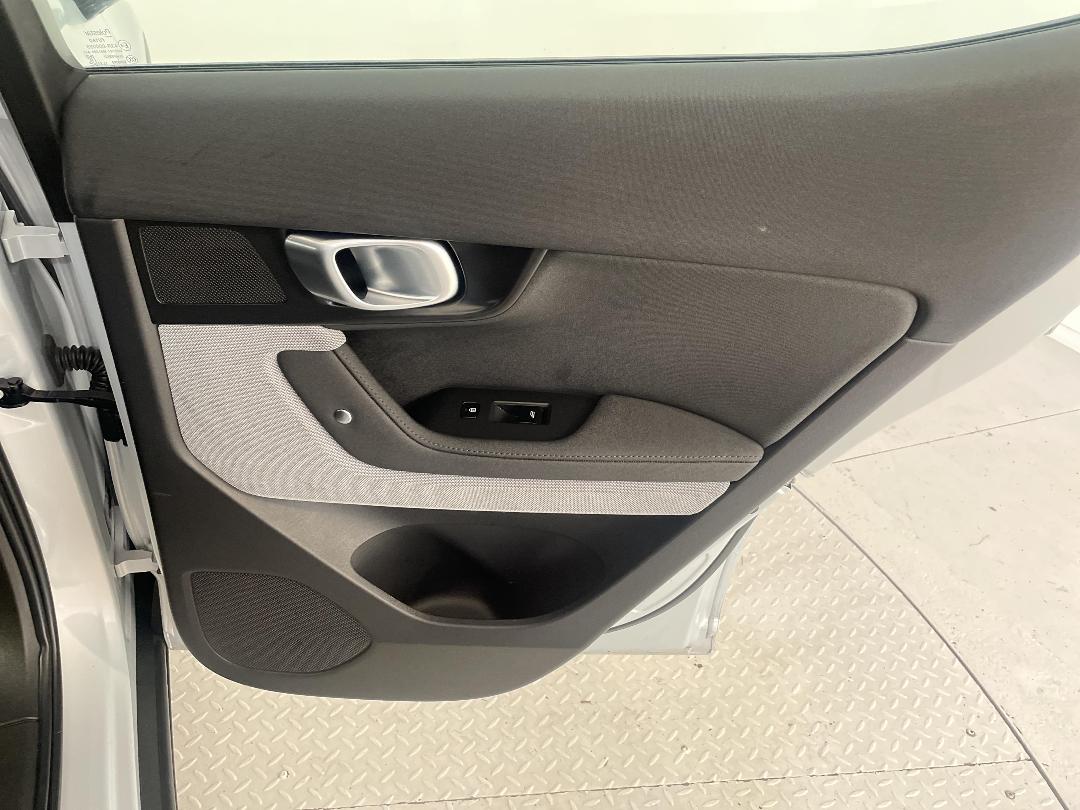 Photo '19' of Polestar Polestar 2