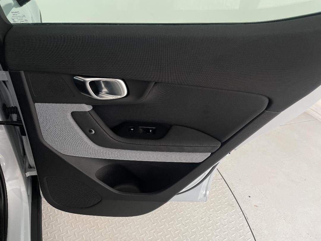 Photo '19' of Polestar Polestar 2