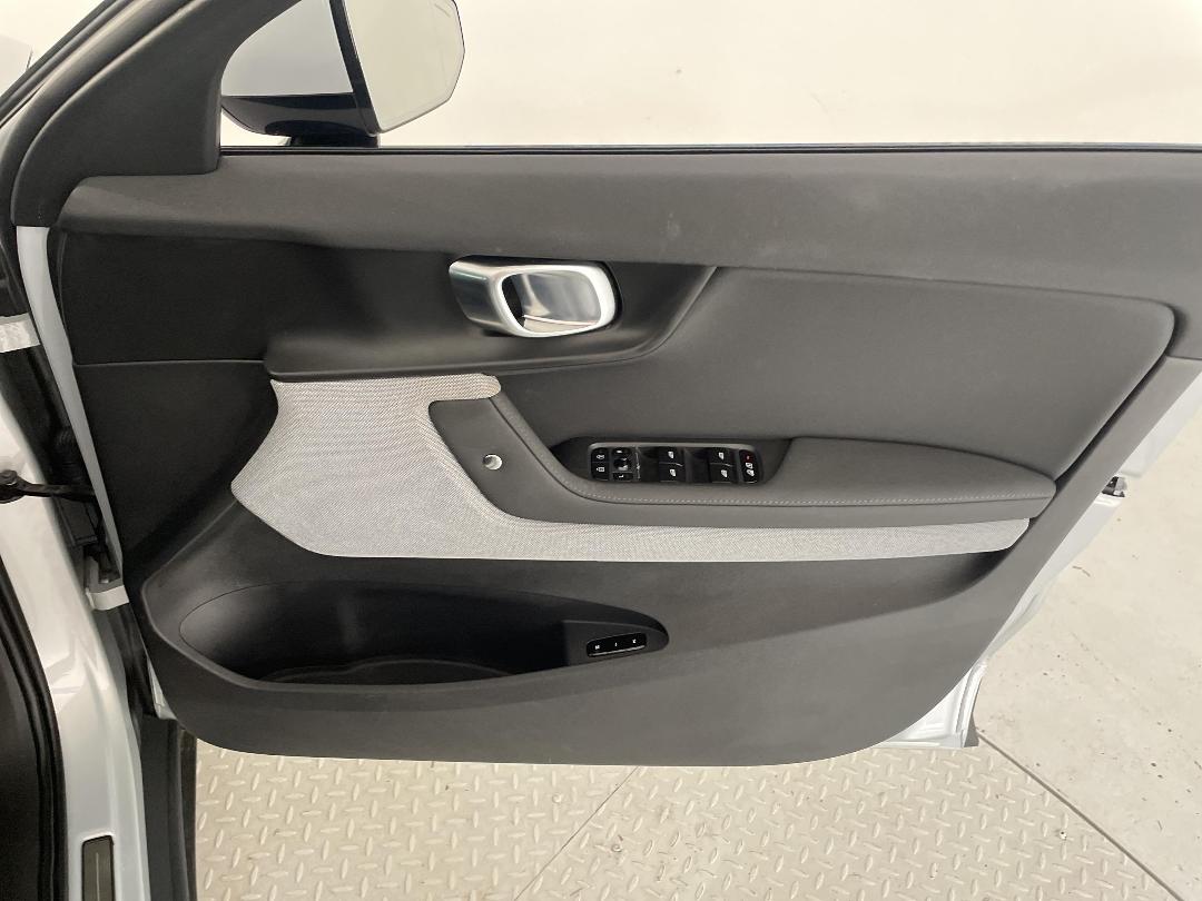 Photo '15' of Polestar Polestar 2