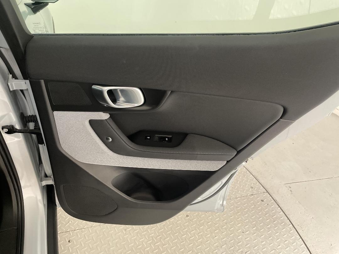 Photo '19' of Polestar Polestar 2