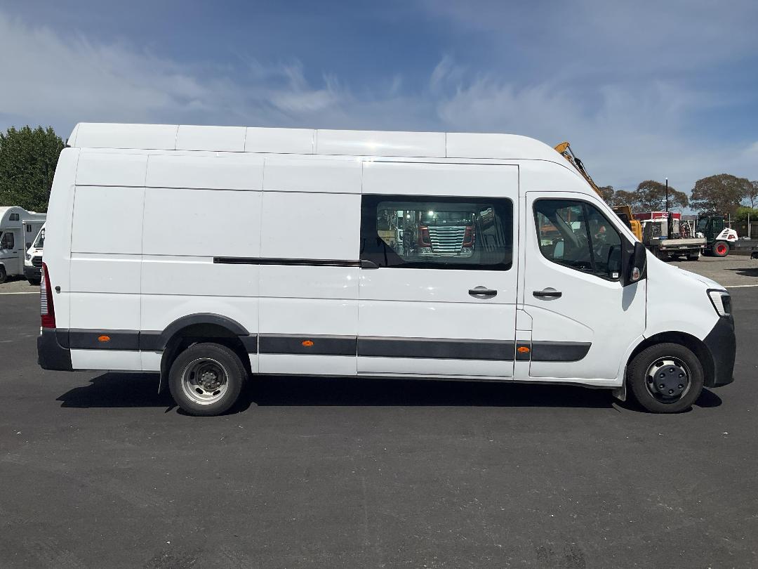 Photo '3' of Renault Master Elwb L4H3 Van Photo '3' of Renault Master Elwb L4H3 Van