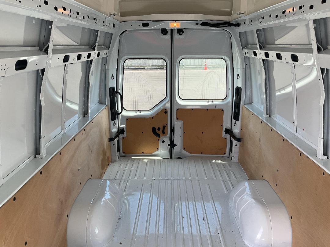 Photo '18' of Renault Master Elwb L4H3 Van Photo '18' of Renault Master Elwb L4H3 Van