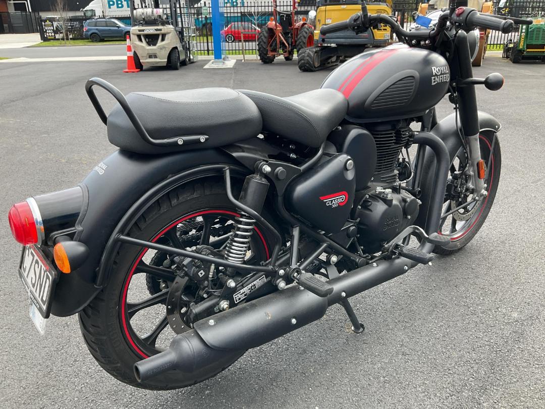 Photo '5' of Royal Enfield Classic Photo '5' of Royal Enfield Classic