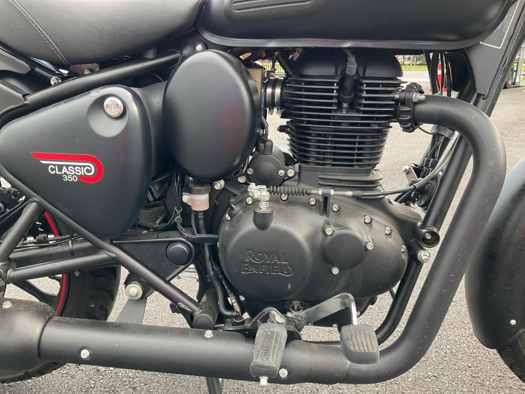 Photo '12' of Royal Enfield Classic Photo '12' of Royal Enfield Classic