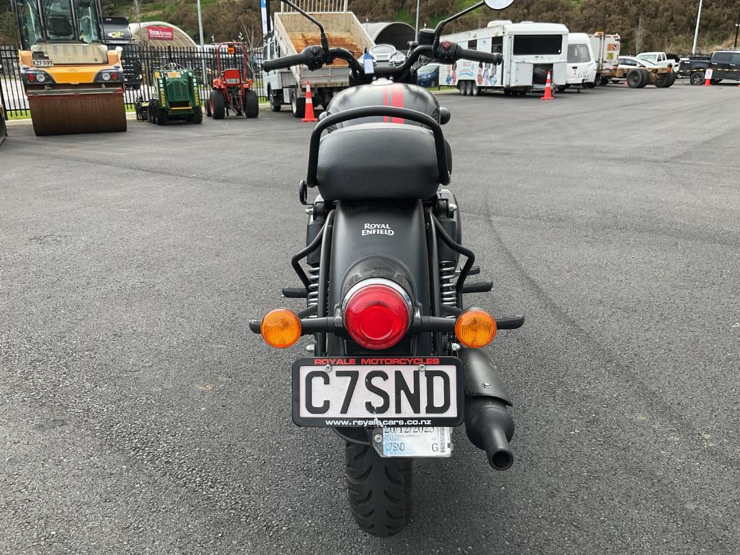 Photo '10' of Royal Enfield Classic Photo '10' of Royal Enfield Classic