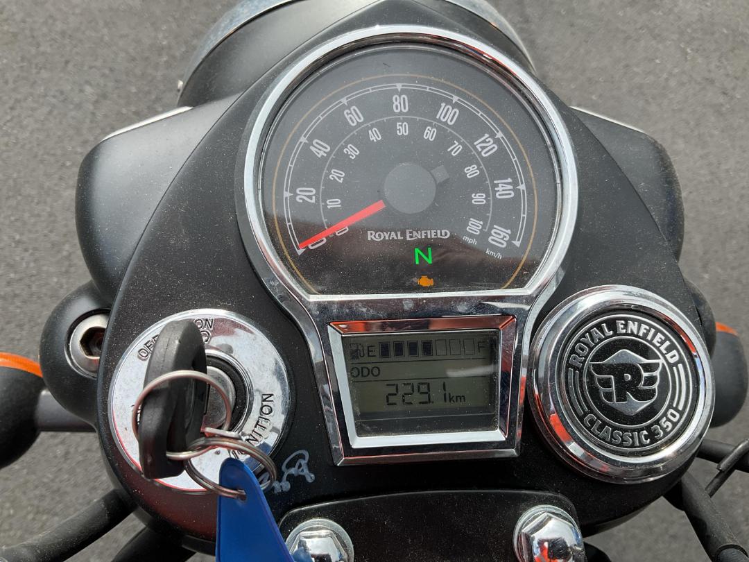 Photo '16' of Royal Enfield Classic Photo '16' of Royal Enfield Classic