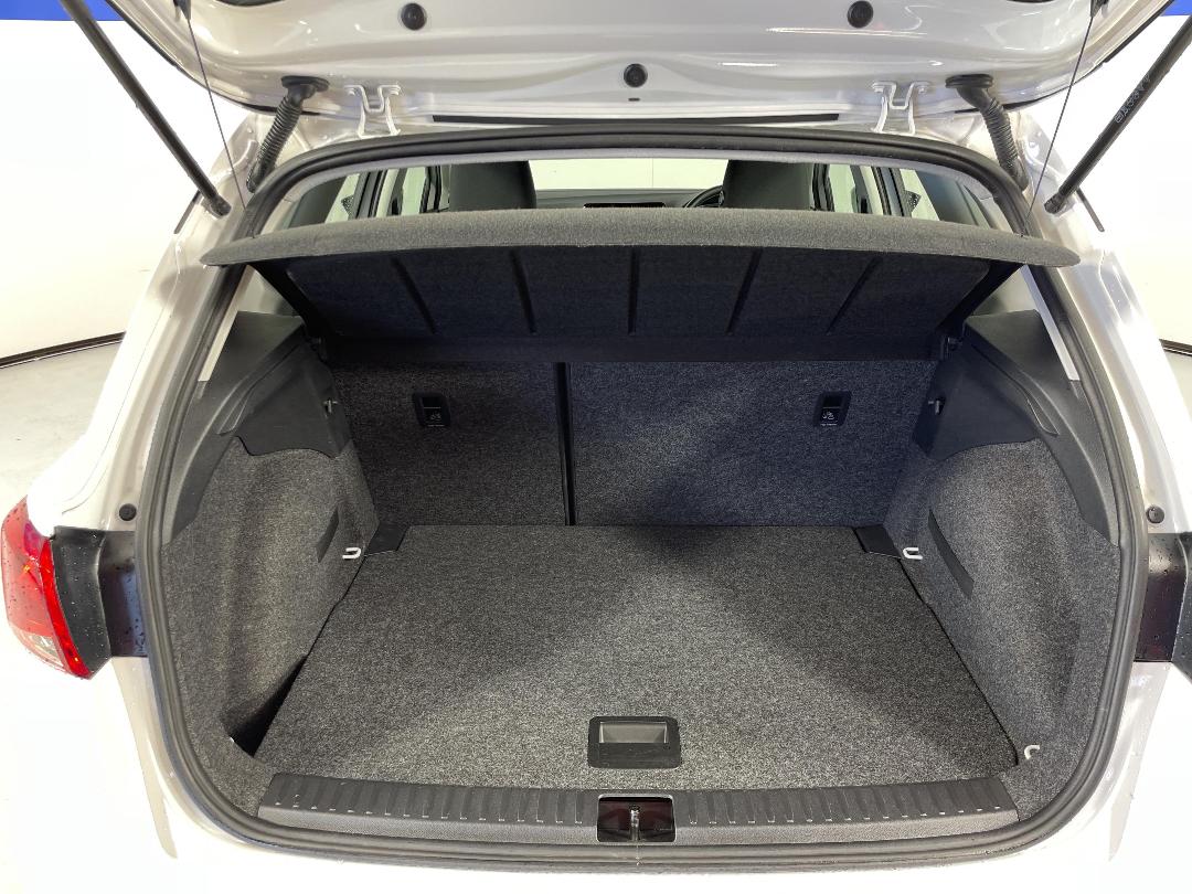 Photo '14' of Seat Arona Photo '14' of Seat Arona