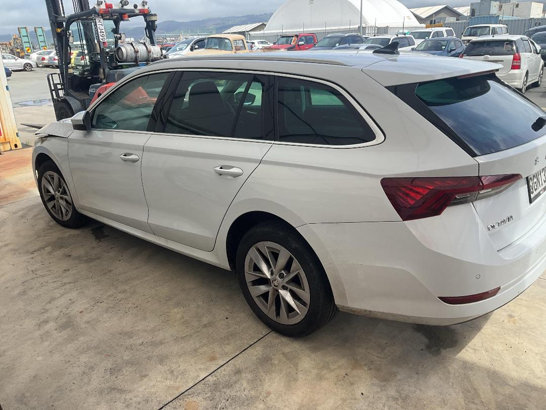 Photo '4' of Skoda Octavia Wagon STY TSI 110KW Photo '4' of Skoda Octavia Wagon STY TSI 110KW