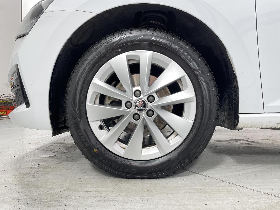 Photo '10' of Skoda Scala