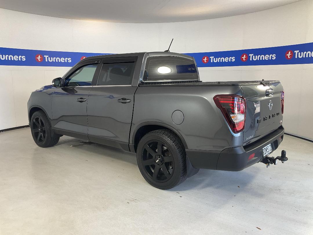 Photo '5' of Ssangyong Rhino