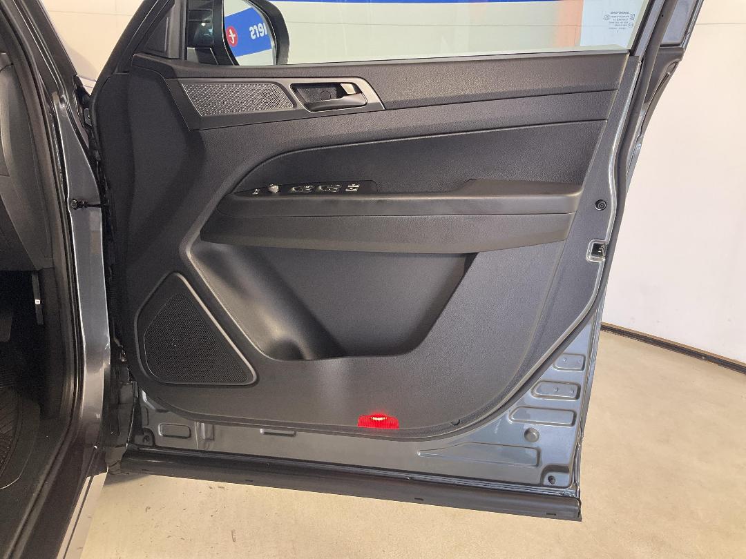 Photo '15' of Ssangyong Rhino