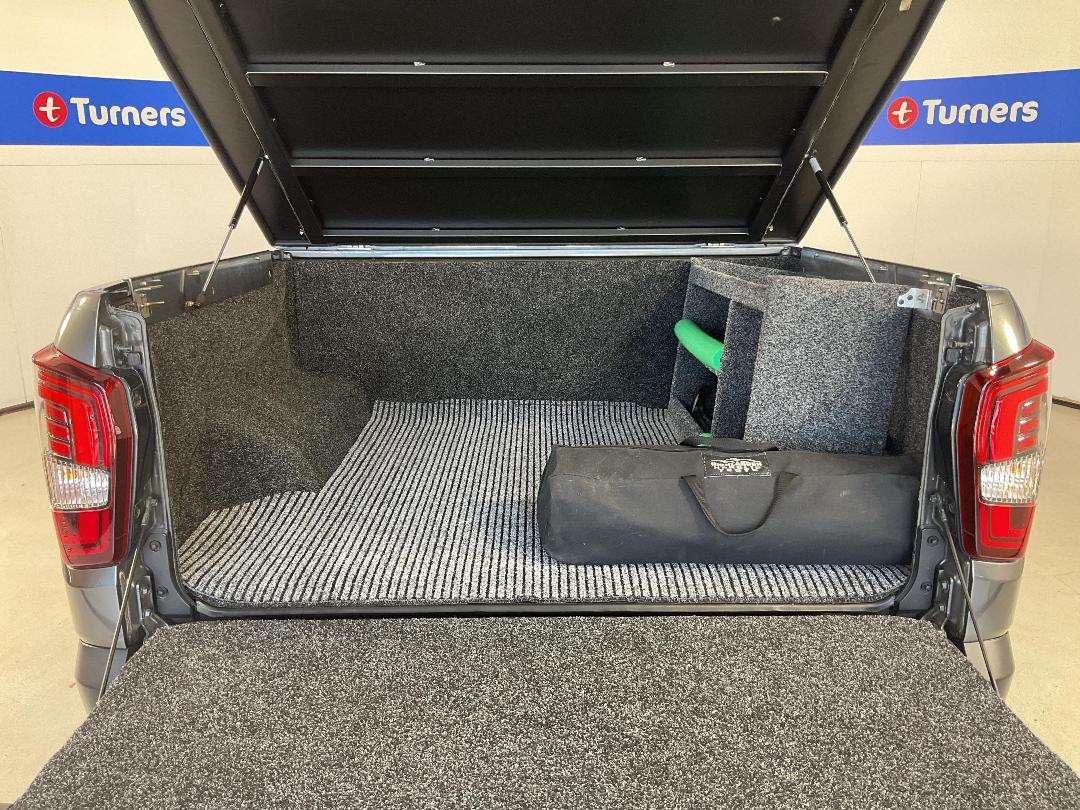 Photo '14' of Ssangyong Rhino