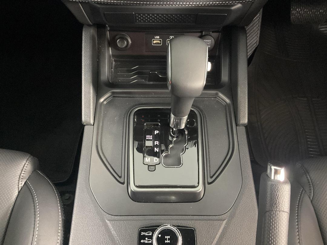 Photo '18' of Ssangyong Rhino