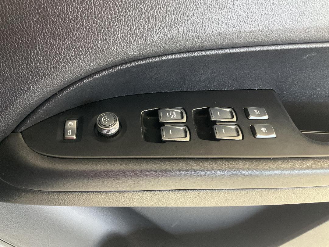 Photo '32' of Ssangyong Rhino