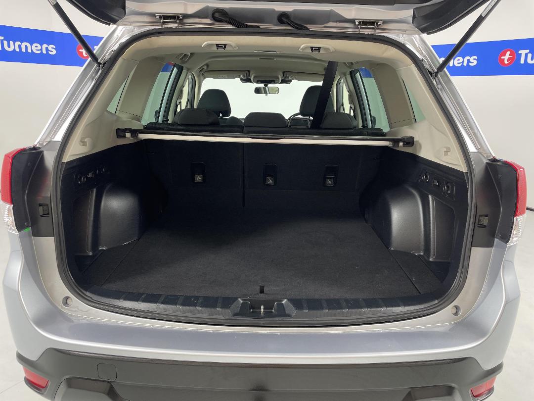 Photo '14' of Subaru Forester Photo '14' of Subaru Forester