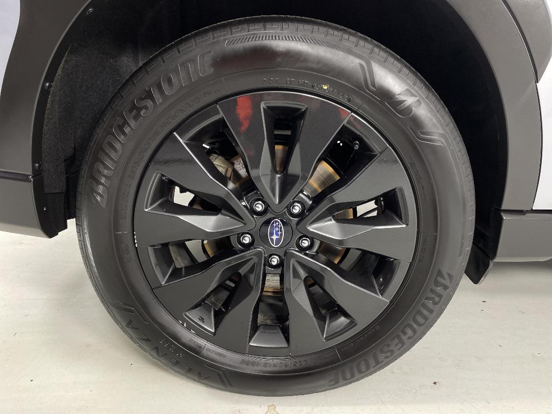 Photo '12' of Subaru Outback