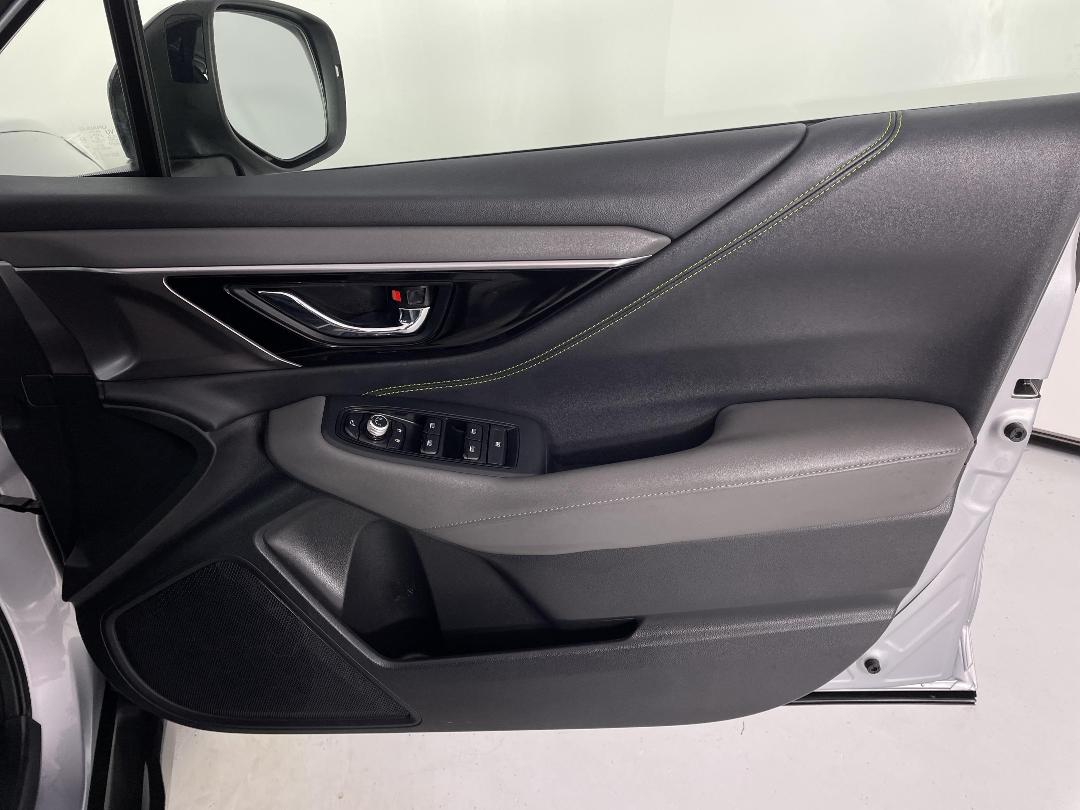 Photo '15' of Subaru Outback