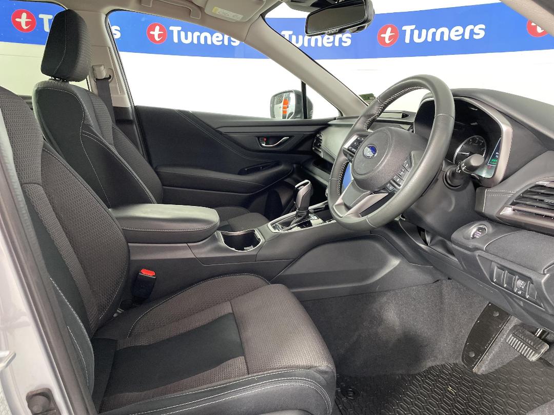 Photo '16' of Subaru Outback