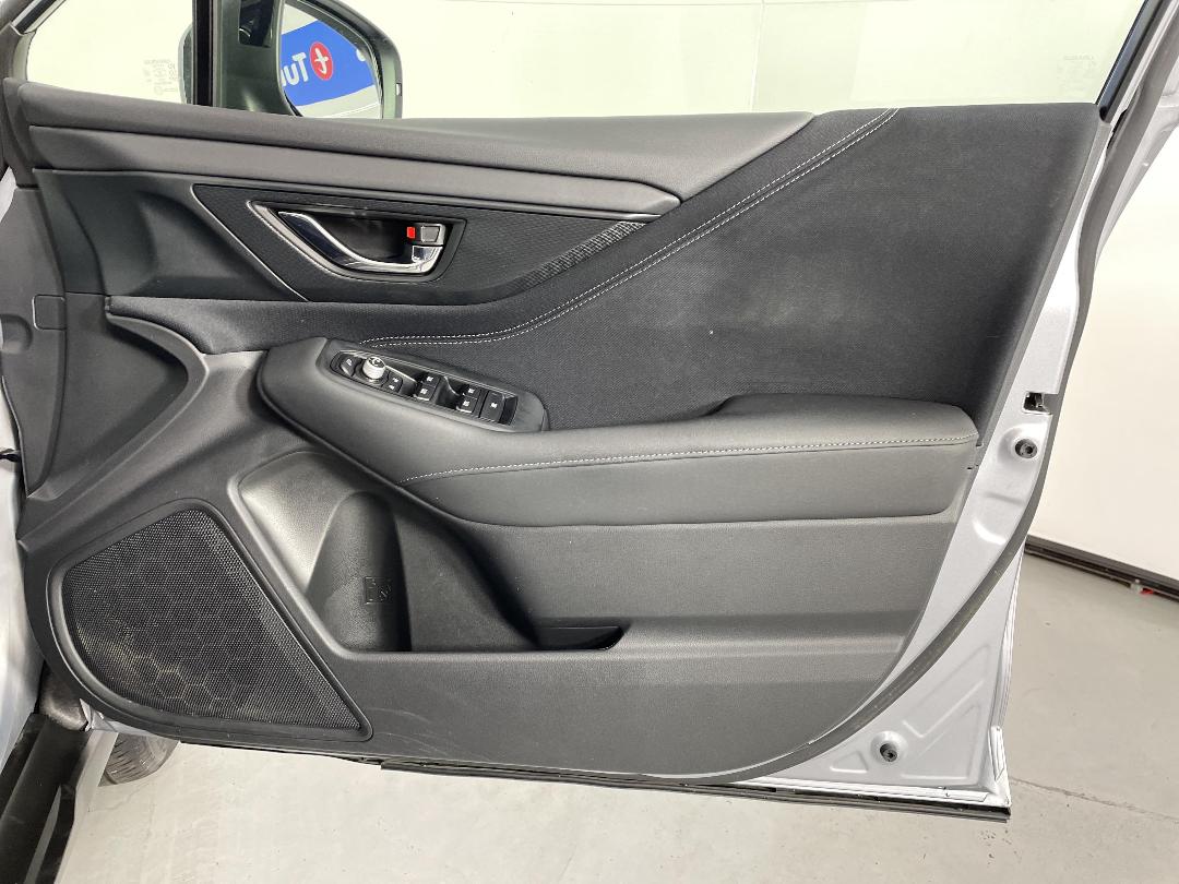 Photo '15' of Subaru Outback