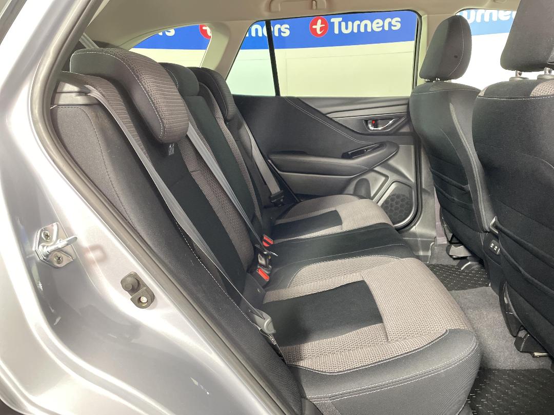 Photo '20' of Subaru Outback