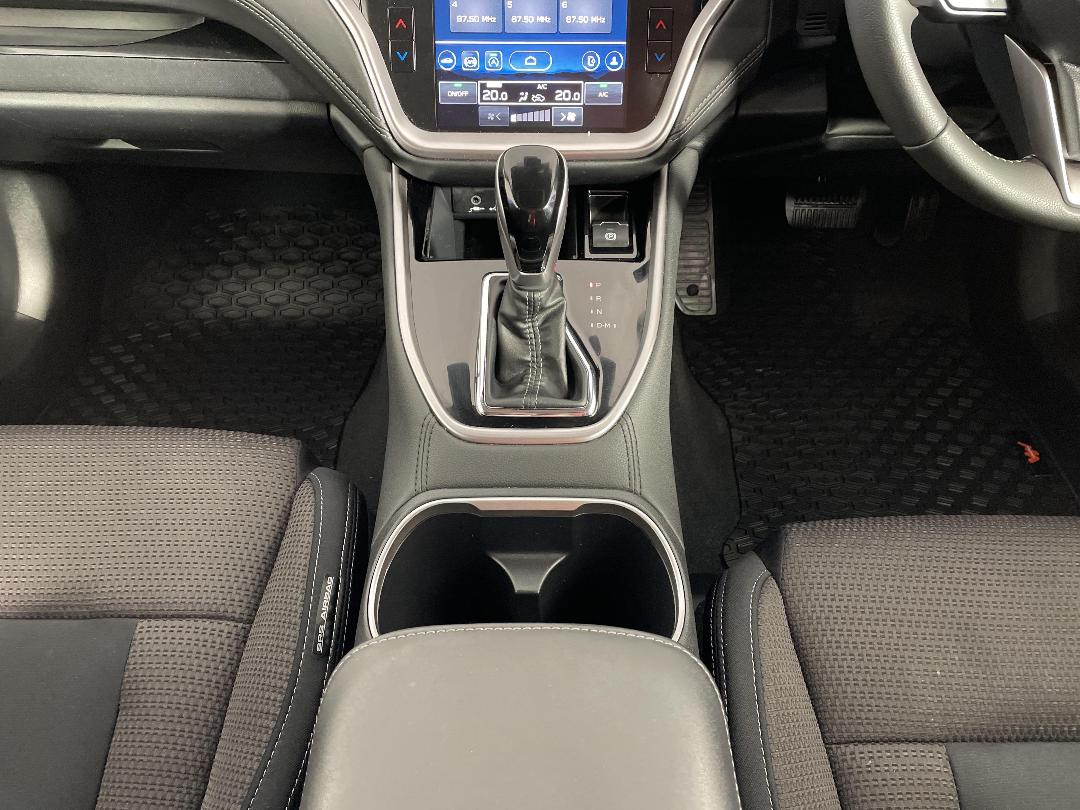 Photo '18' of Subaru Outback