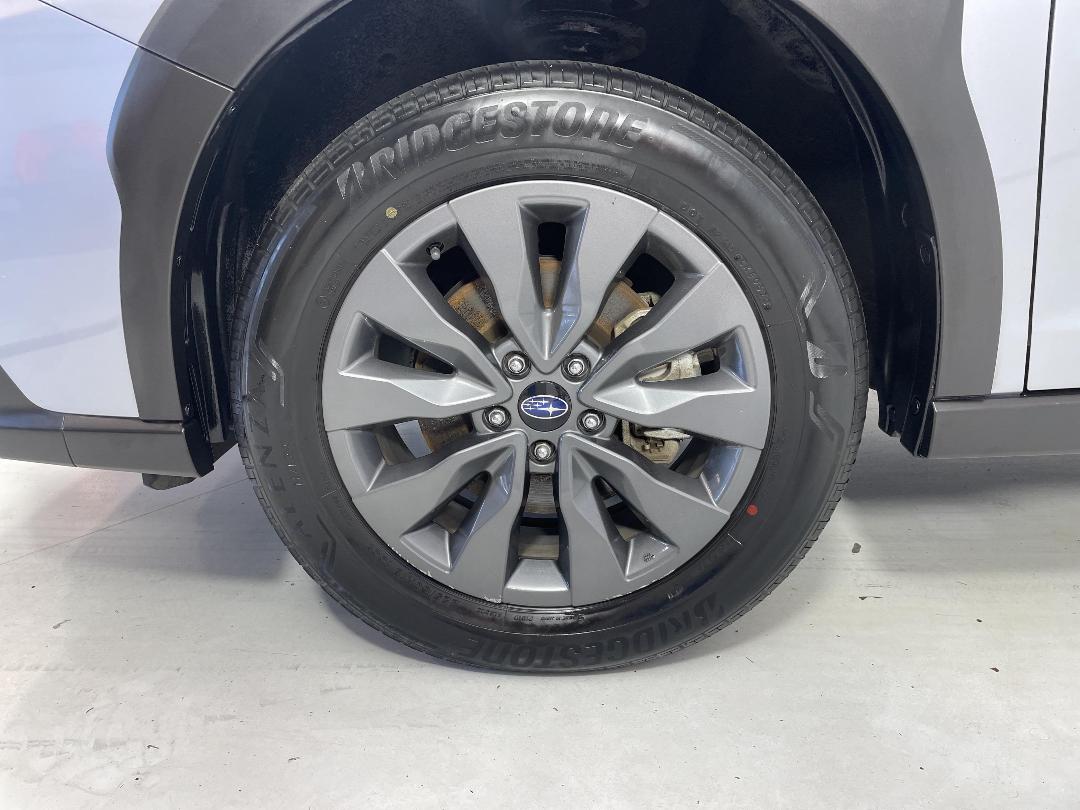 Photo '10' of Subaru Outback