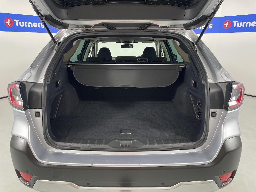 Photo '14' of Subaru Outback