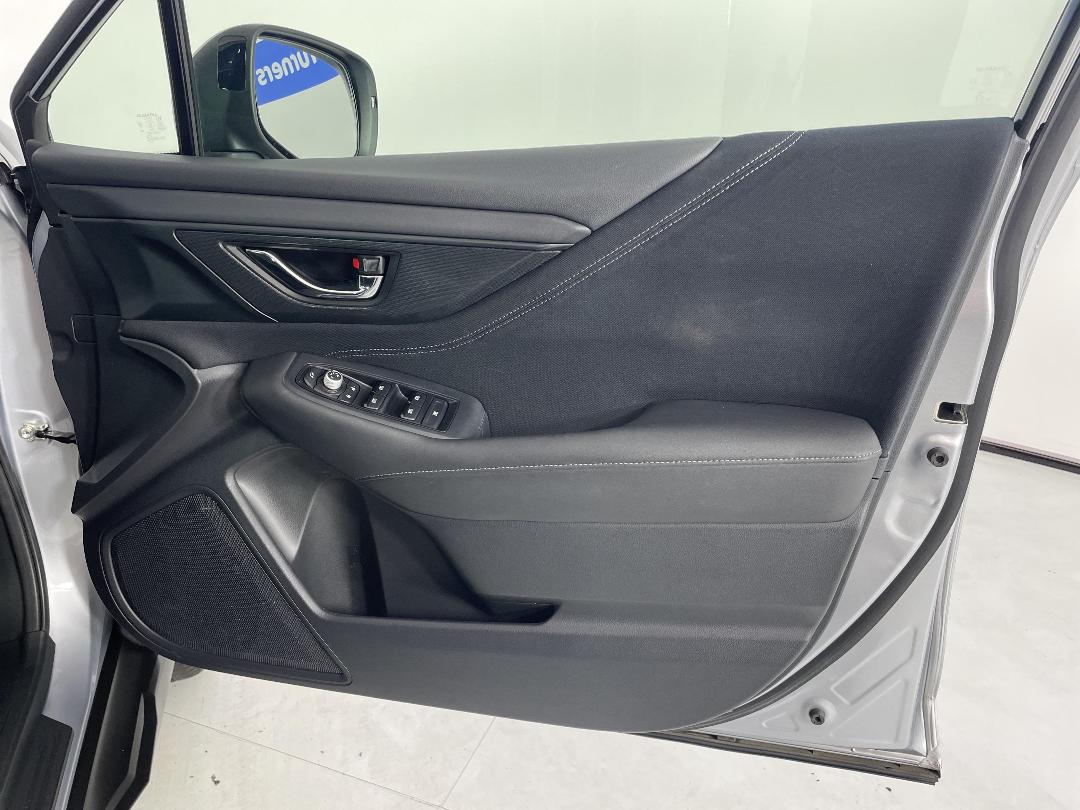 Photo '15' of Subaru Outback