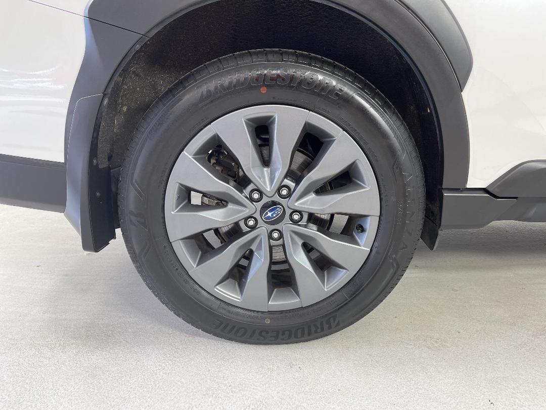 Photo '12' of Subaru Outback