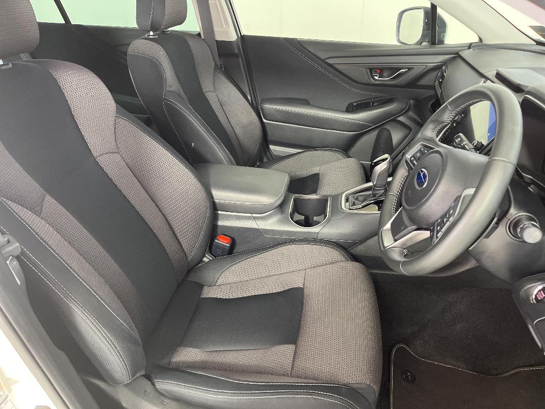 Photo '16' of Subaru Outback