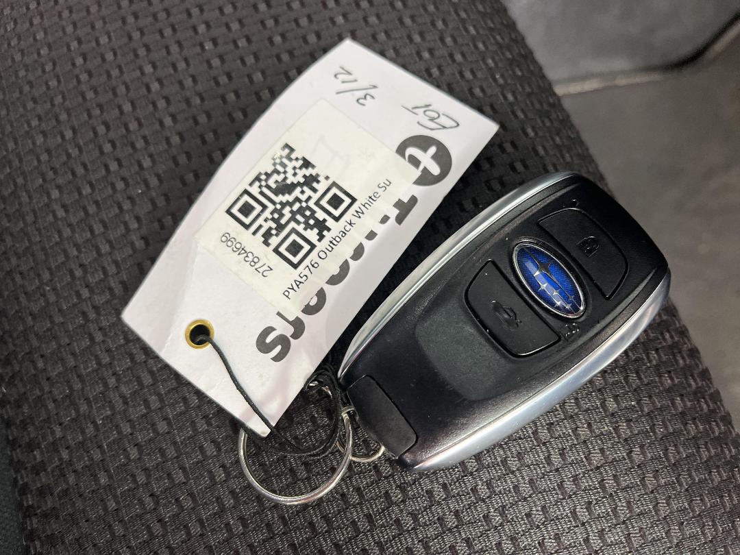 Photo '22' of Subaru Outback