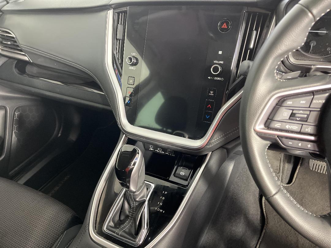 Photo '18' of Subaru Outback