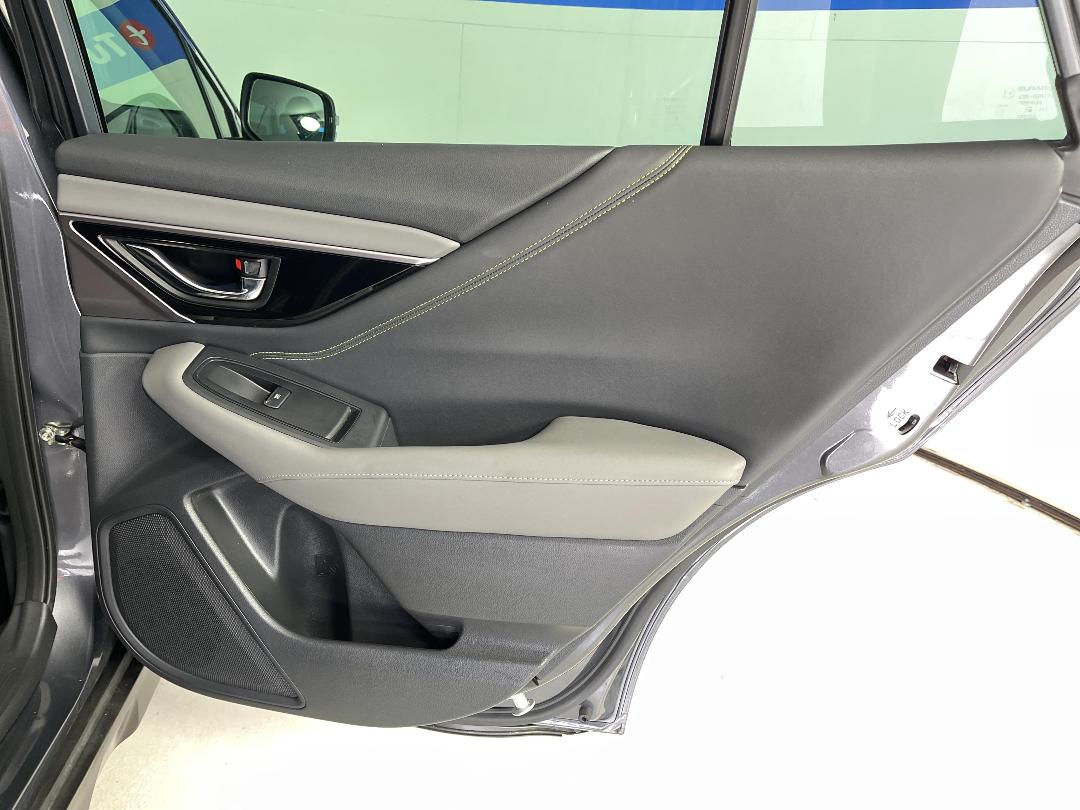 Photo '19' of Subaru Outback