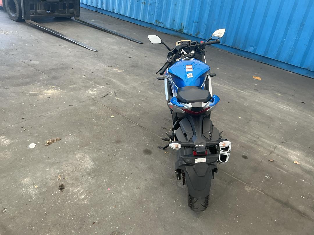 Photo '6' of Suzuki GSX250 Frlxm3 Photo '6' of Suzuki GSX250 Frlxm3