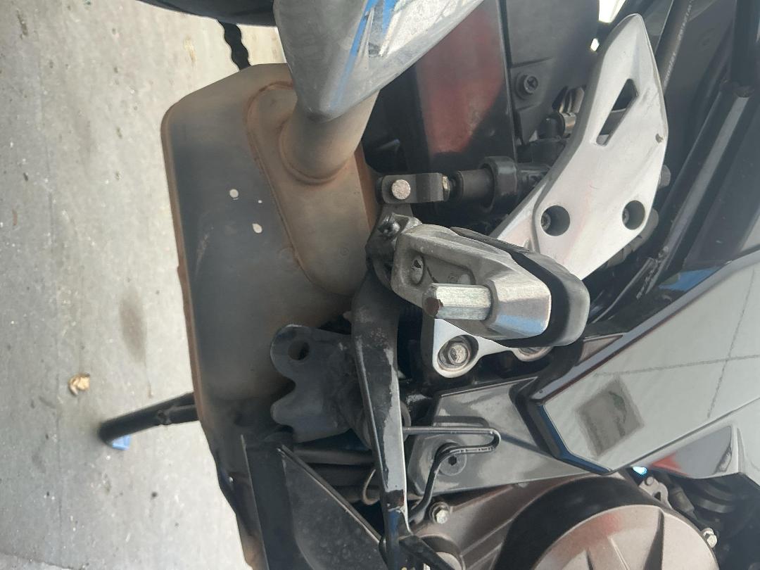 Photo '19' of Suzuki GSX250 Frlxm3 Photo '19' of Suzuki GSX250 Frlxm3