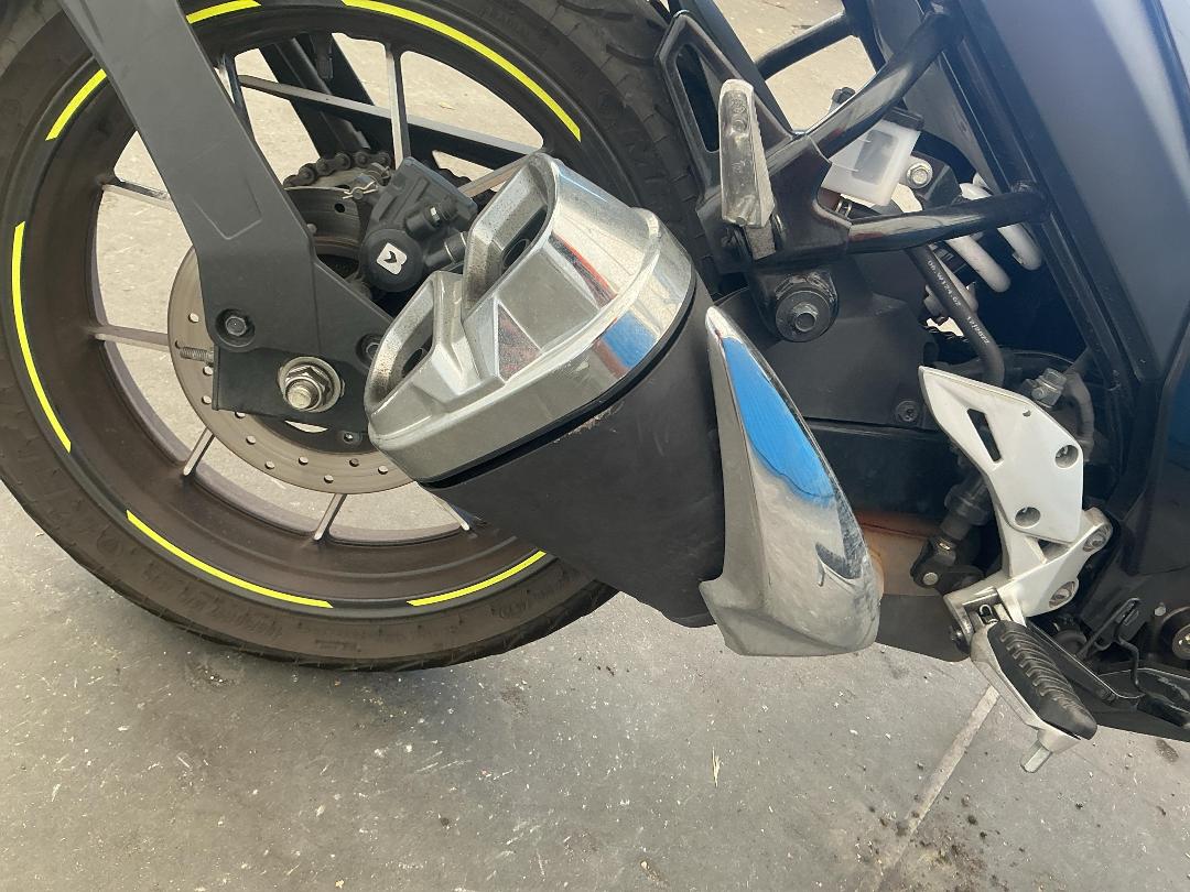 Photo '17' of Suzuki GSX250 Frlxm3 Photo '17' of Suzuki GSX250 Frlxm3