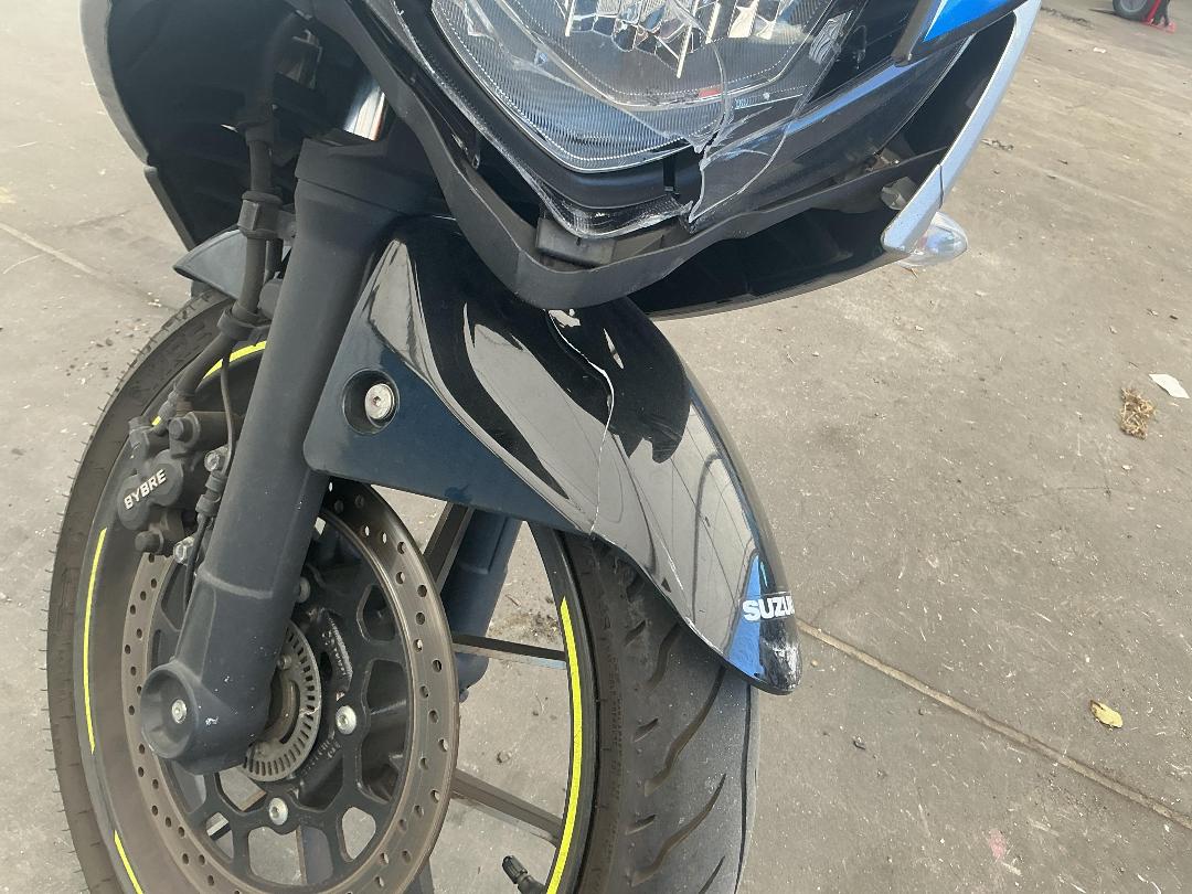 Photo '23' of Suzuki GSX250 Frlxm3 Photo '23' of Suzuki GSX250 Frlxm3